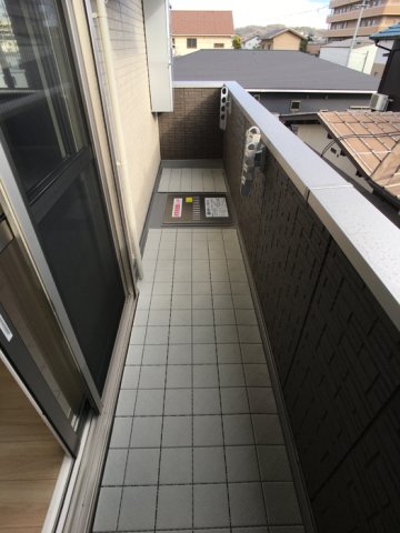 バルコニー　暖かな日差しのふりそそぐバルコニー