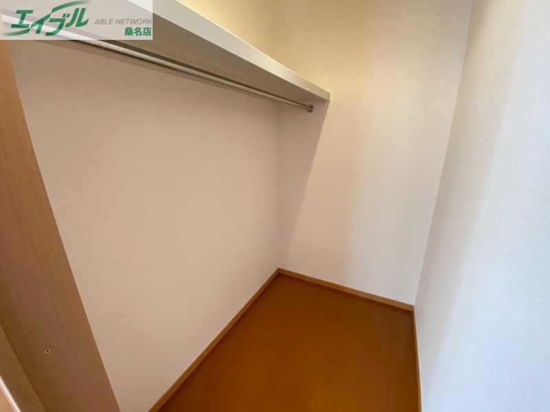 収納　同型参考写真