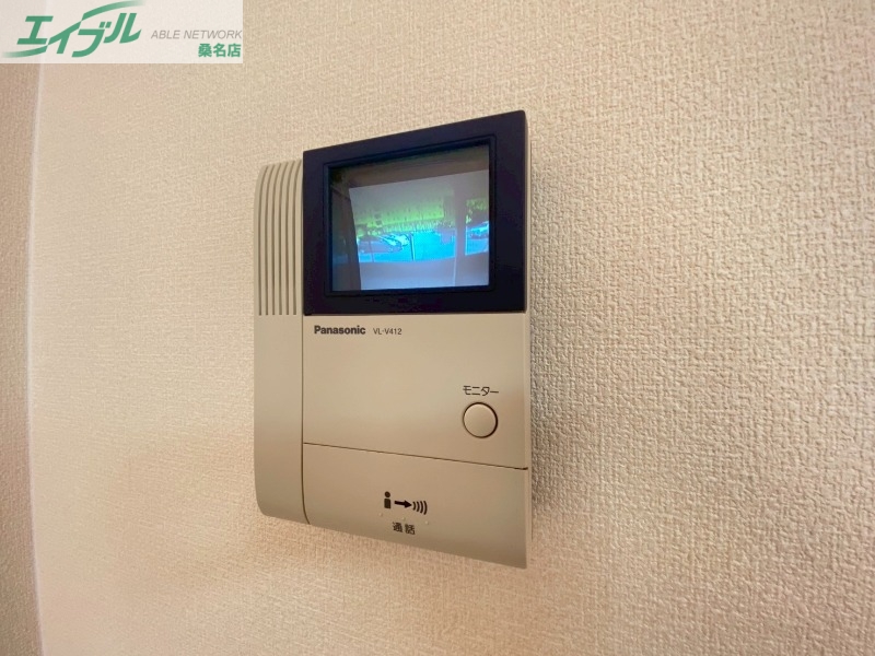 セキュリティ　同型参考写真