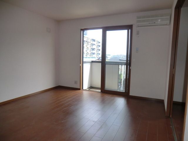 居室・リビング　※別号室参考写真です