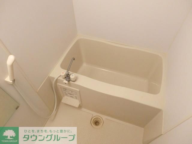 バス・シャワールーム　浴室乾燥機付きのバスルーム