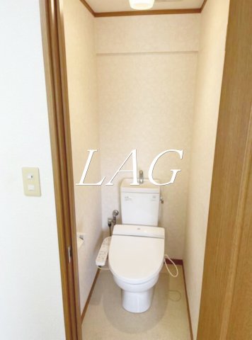 トイレ　トイレ(同仕様)です。
