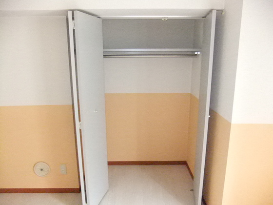 収納　※別室の写真です