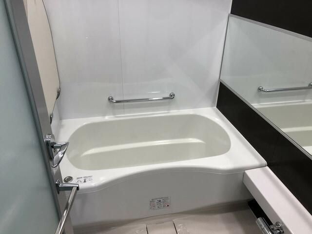 バス・シャワールーム　写真は同タイプ住居です。