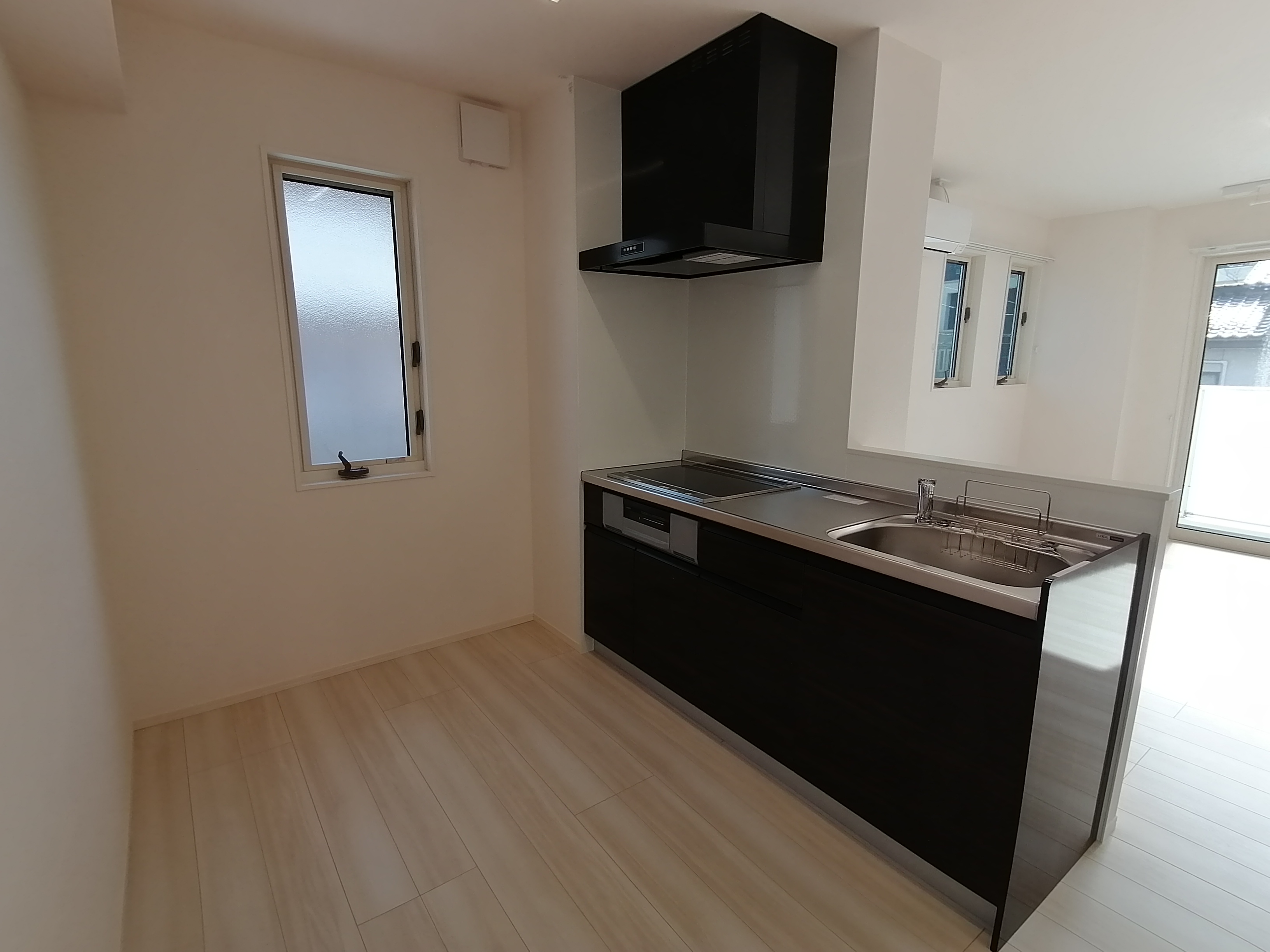 キッチン　※別号室参考写真※