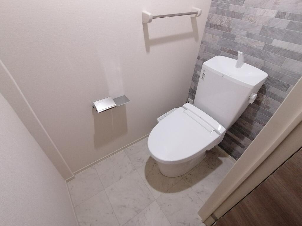 トイレ　※別号室参考写真※