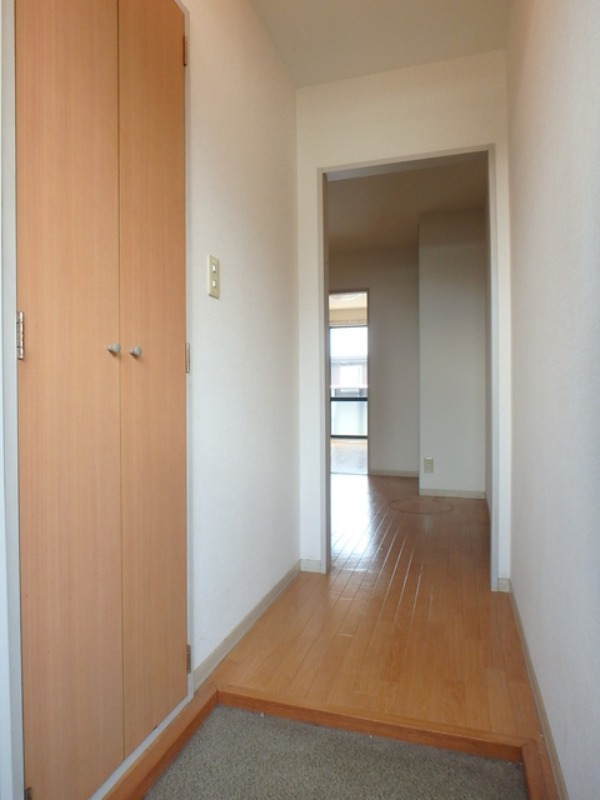 玄関　図面と現状に相違がある場合には現状を優先