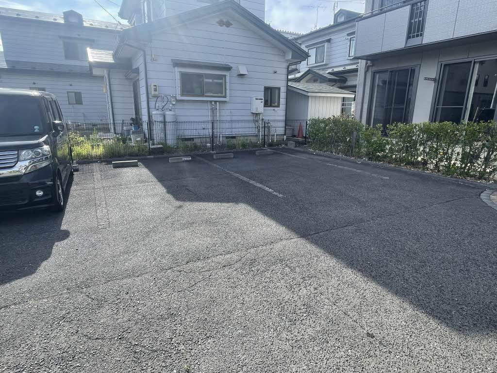 駐車場　駐車場