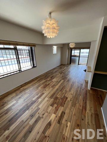 居室・リビング　※別号室参考画像