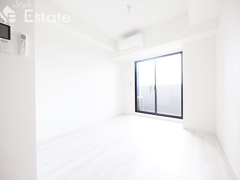 居室・リビング　内装