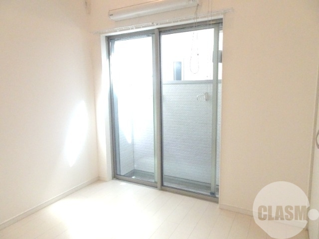 居室・リビング　明るいお部屋です♪