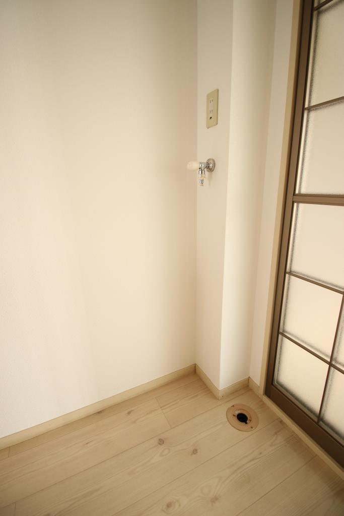 その他　他の部屋の写真です。室内は現況を優先します。