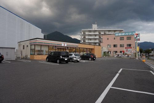 コンビニ　セブン-イレブン 広島緑井５丁目店（コンビニ）まで573m