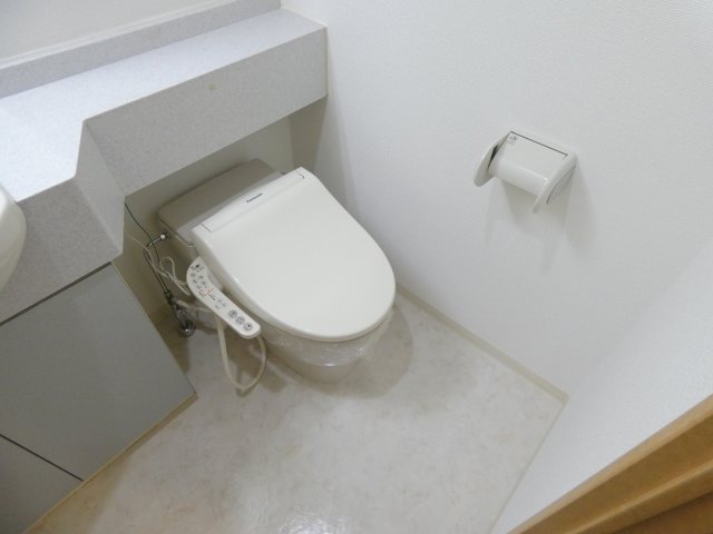 トイレ　トイレ