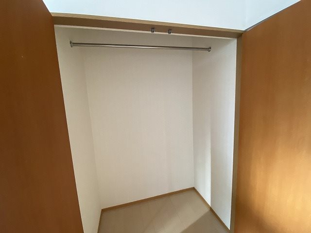 収納　別室参照