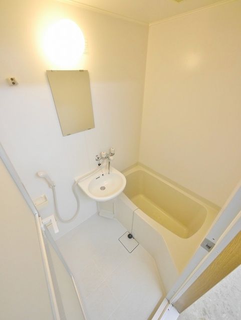 バス・シャワールーム　★お部屋探しは株式会社タウンハウジング東京まで★