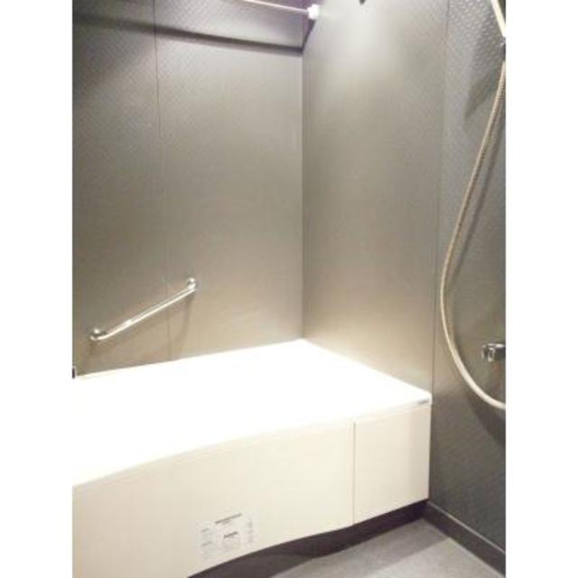 バス・シャワールーム　※写真は同タイプ住戸です。
