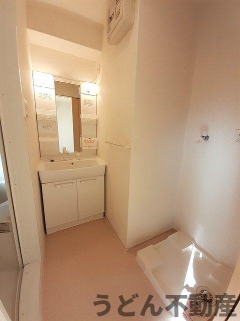 洗面設備　うどん県のお部屋探しはうどん不動産へ うどんちゃんとLINE