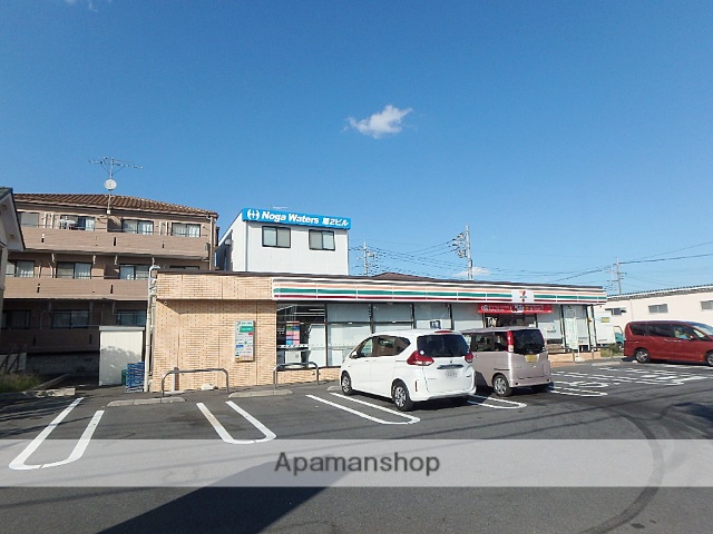 コンビニ　セブンイレブン（コンビニ）まで18m
