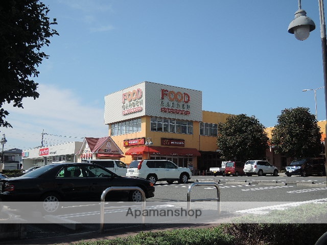 スーパー　フードガーデン上尾中妻店（スーパー）まで449m
