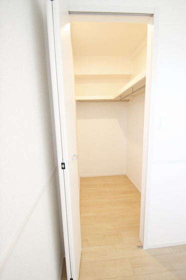 収納　※別部屋の写真です