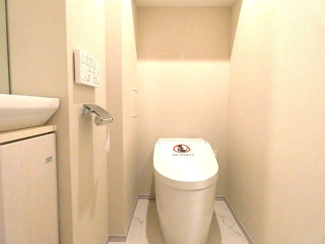トイレ　別部屋参考写真