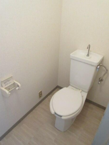 トイレ　別部屋参考写真