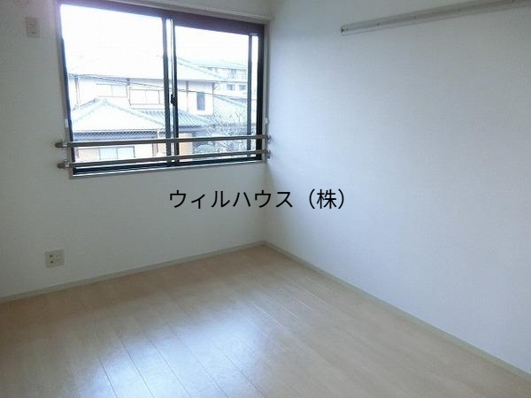 その他部屋・スペース　明るい洋室！
