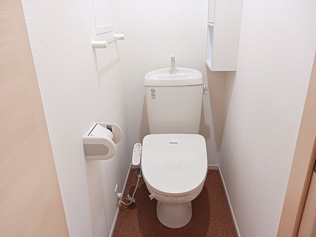 トイレ　トイレもきれいです