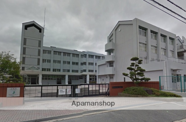 中学校　高槻市立阿武野中学校（中学校）まで1700m