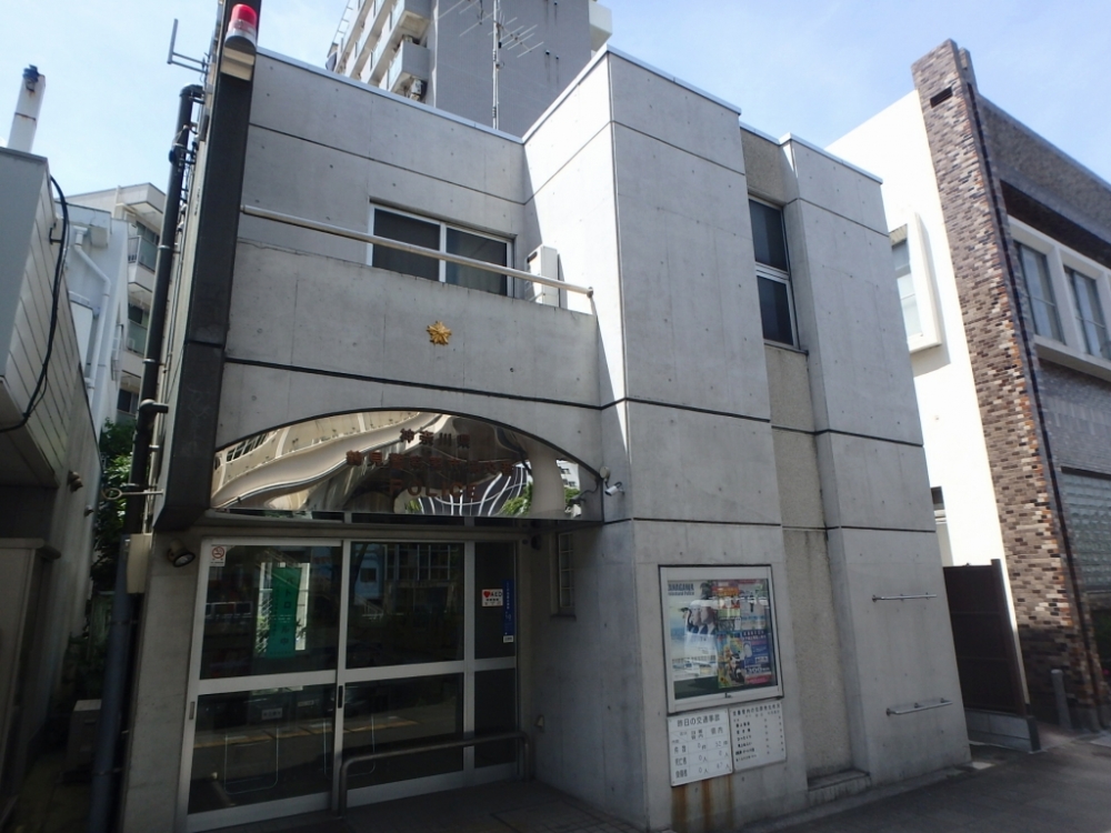 警察署・交番　市場交番（警察署・交番）まで160m
