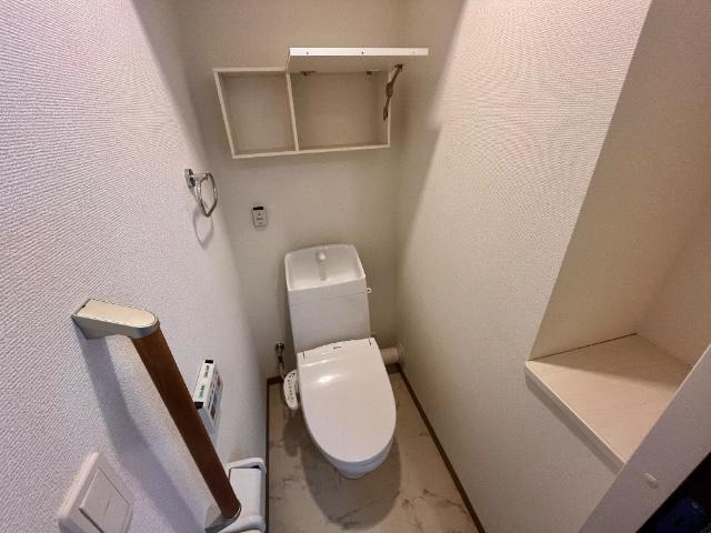 トイレ　シャワー付トイレ