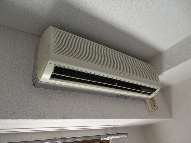 その他設備　エアコン一基付いています。