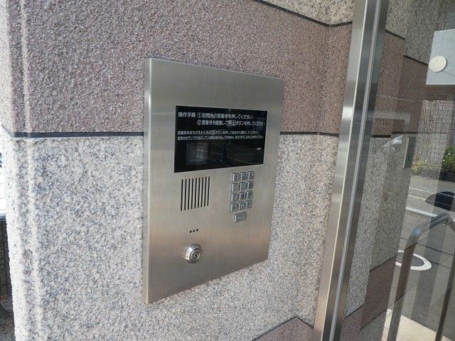 エントランス　オートロック付です。
