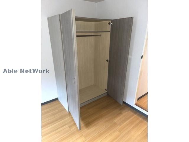 収納　※同物件別部屋の写真です。
