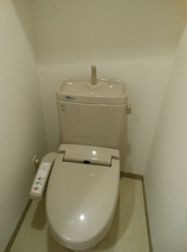 トイレ　別号室参考写真
