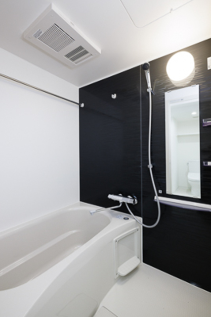 バス・シャワールーム　※写真は同タイプ住戸です。