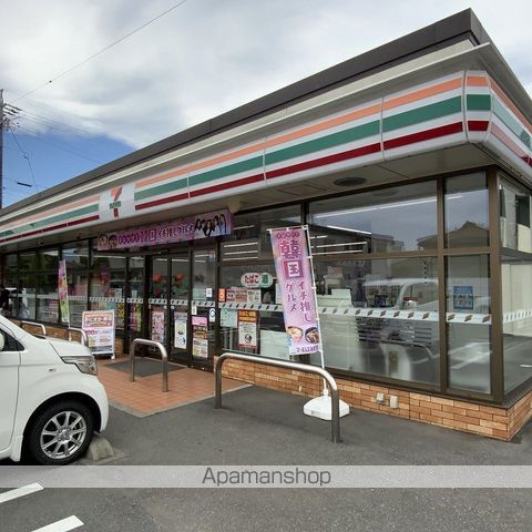 コンビニ　セブンイレブン伊那西町店（コンビニ）まで762m
