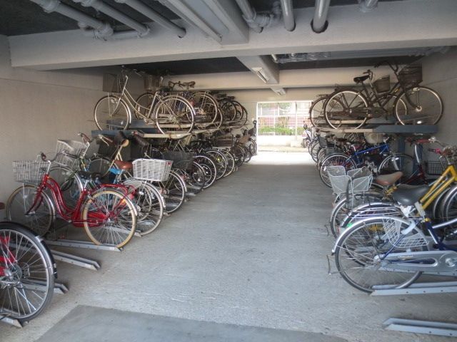 その他共有部分　★屋根付き駐輪場★