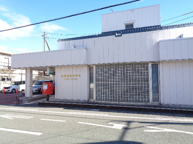 郵便局　松阪垣鼻郵便局（郵便局）まで735m