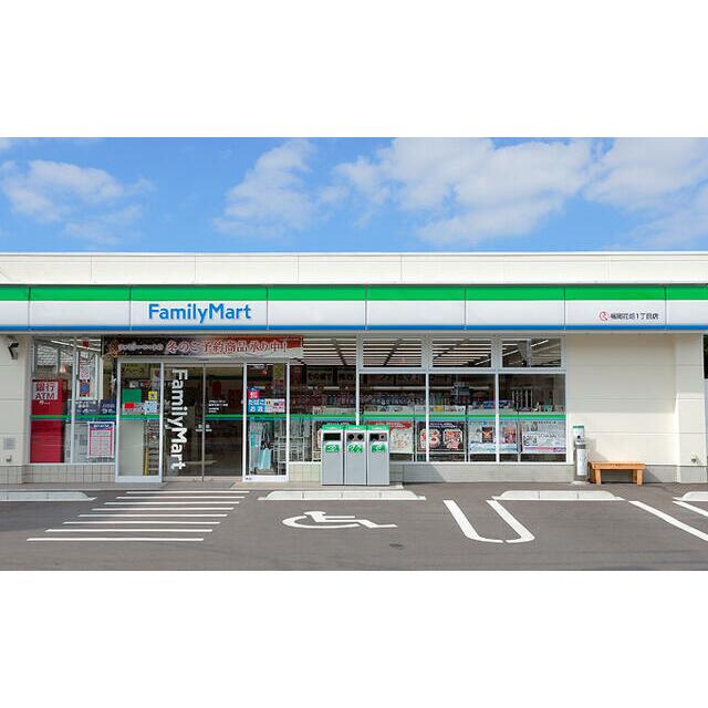 コンビニ　ファミリーマート浜松初生町店（コンビニ）まで705m