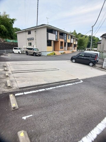 駐車場　駐車場完備です