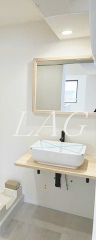 洗面設備　独立洗面台です。