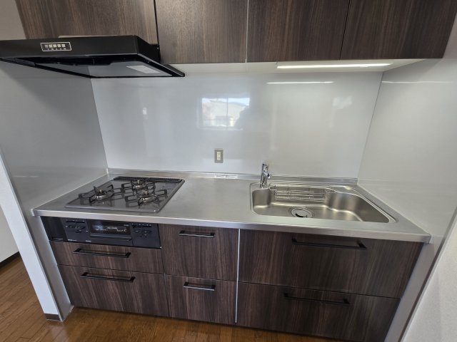 キッチン　別部屋参考用写真