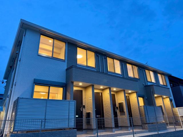 建物外観　外観写真（夜）