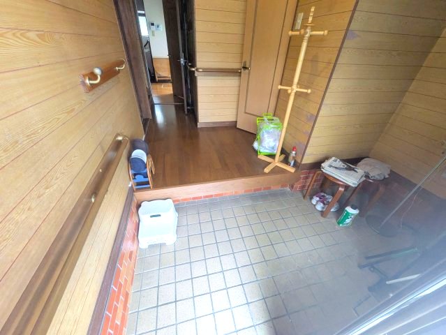 玄関　道場町日下部戸建(Good Home)