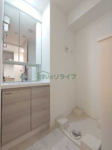 洗面設備　別部屋の参考写真になります。