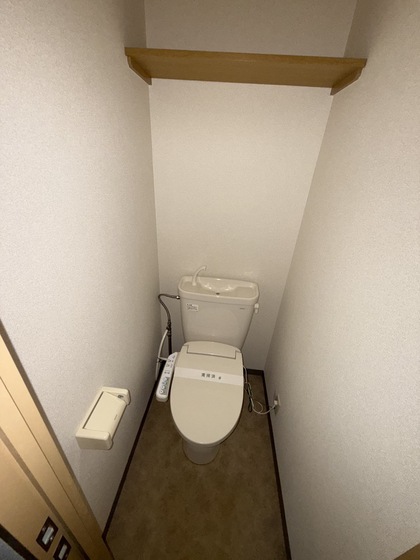 トイレ　※別部屋の写真です
