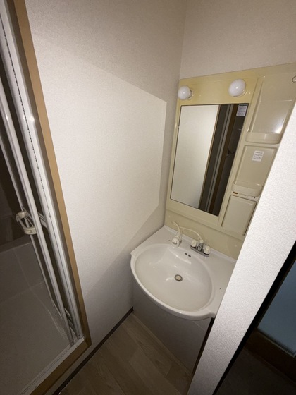洗面設備　※別部屋の写真です