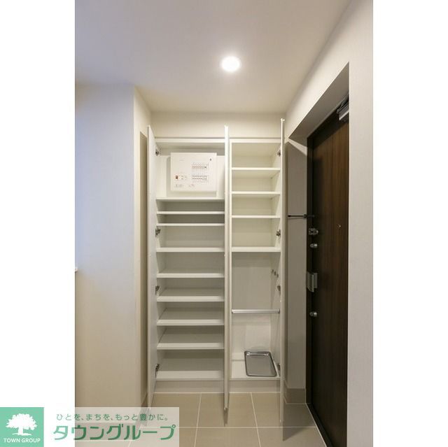 玄関　シューズボックス